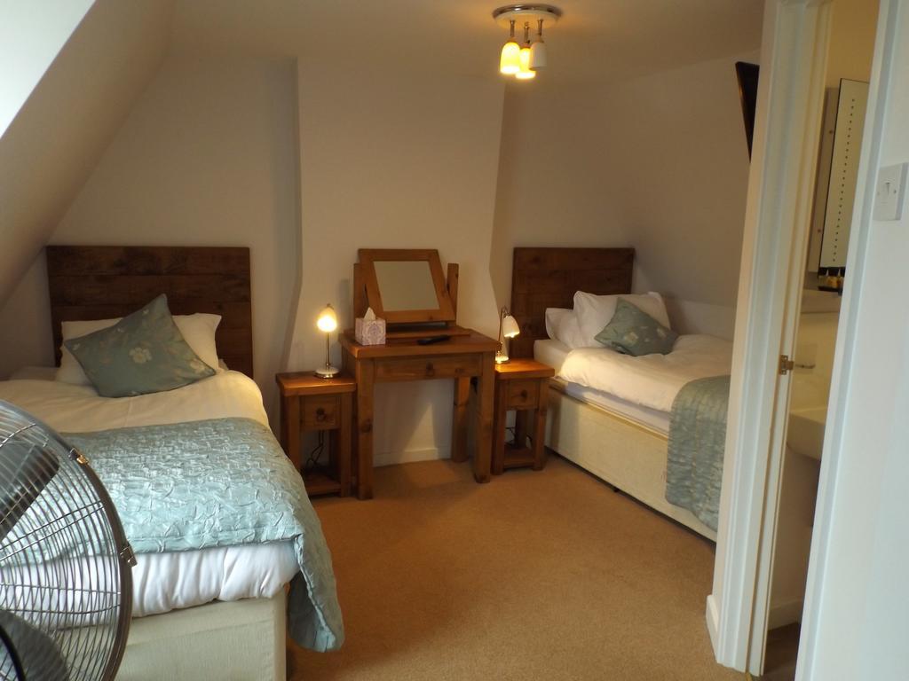 Old Riverview Guest House Earith Camera foto