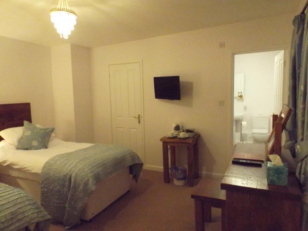 Old Riverview Guest House Earith Camera foto