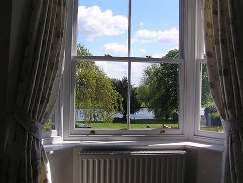 Old Riverview Guest House Earith Esterno foto